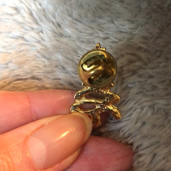 Bundle of Gold Colored Christmas Pins : Holly, Reindeer & Tree - Picture 9 of 15